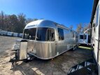 Thumbnail Photo 2 for 2019 Airstream Classic